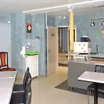 Montana Lafayette Hotel 2*