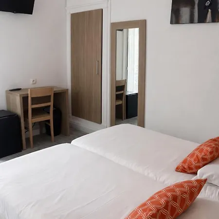 Montana Lafayette Hotel 2*