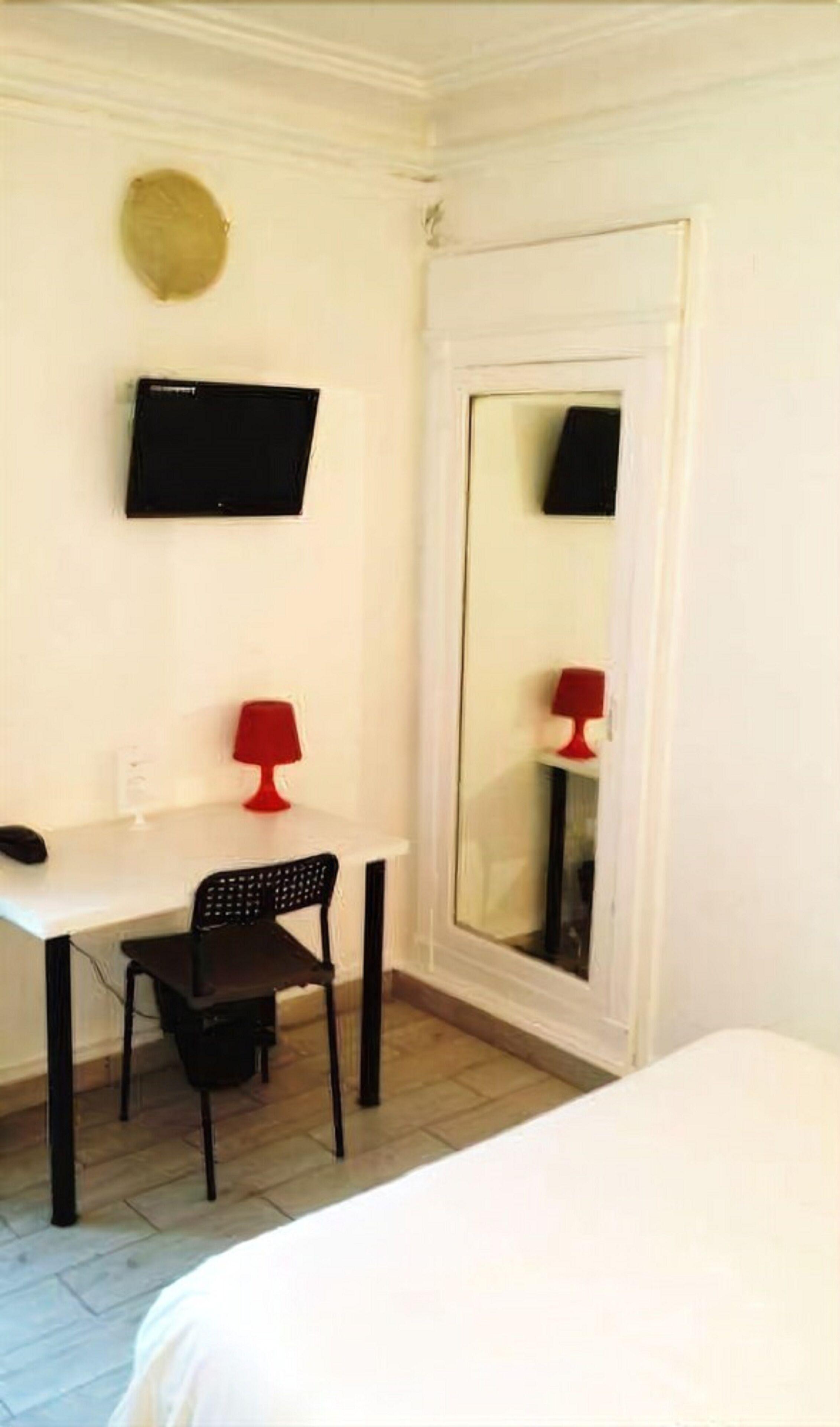 Montana Lafayette Hotel 2*