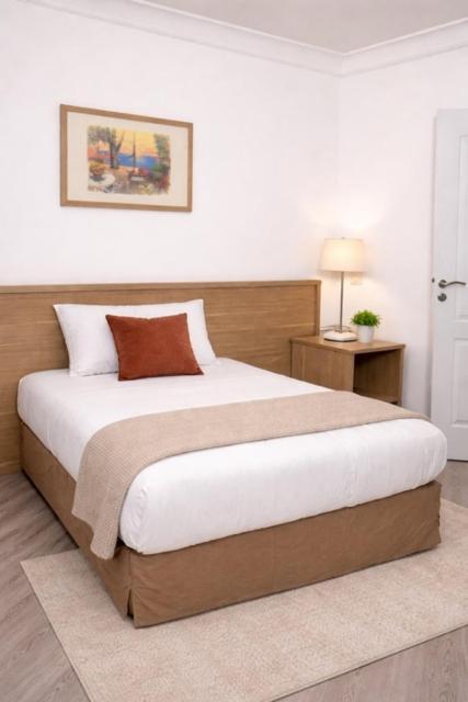 Montana Lafayette 2*