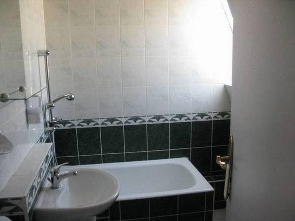 Montana Lafayette Parigi