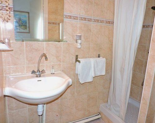 Montana Lafayette 2*