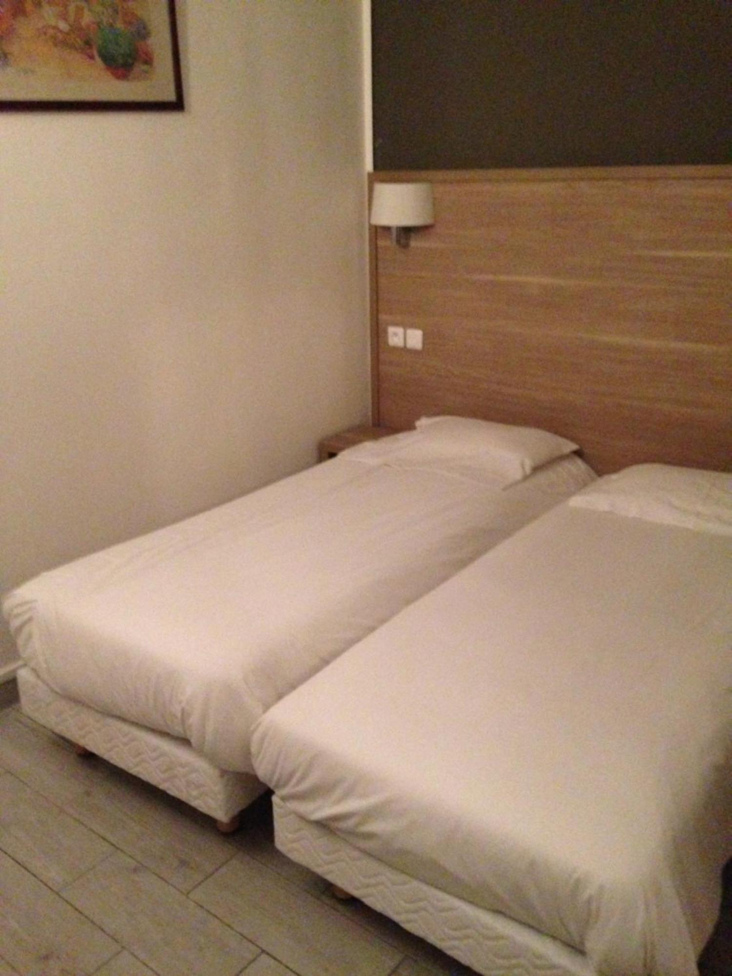 Montana Lafayette Hotel 2*